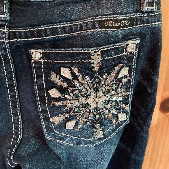 LAST DAY! Miss Me Embroidered Jeans - Picture 7 of 13
